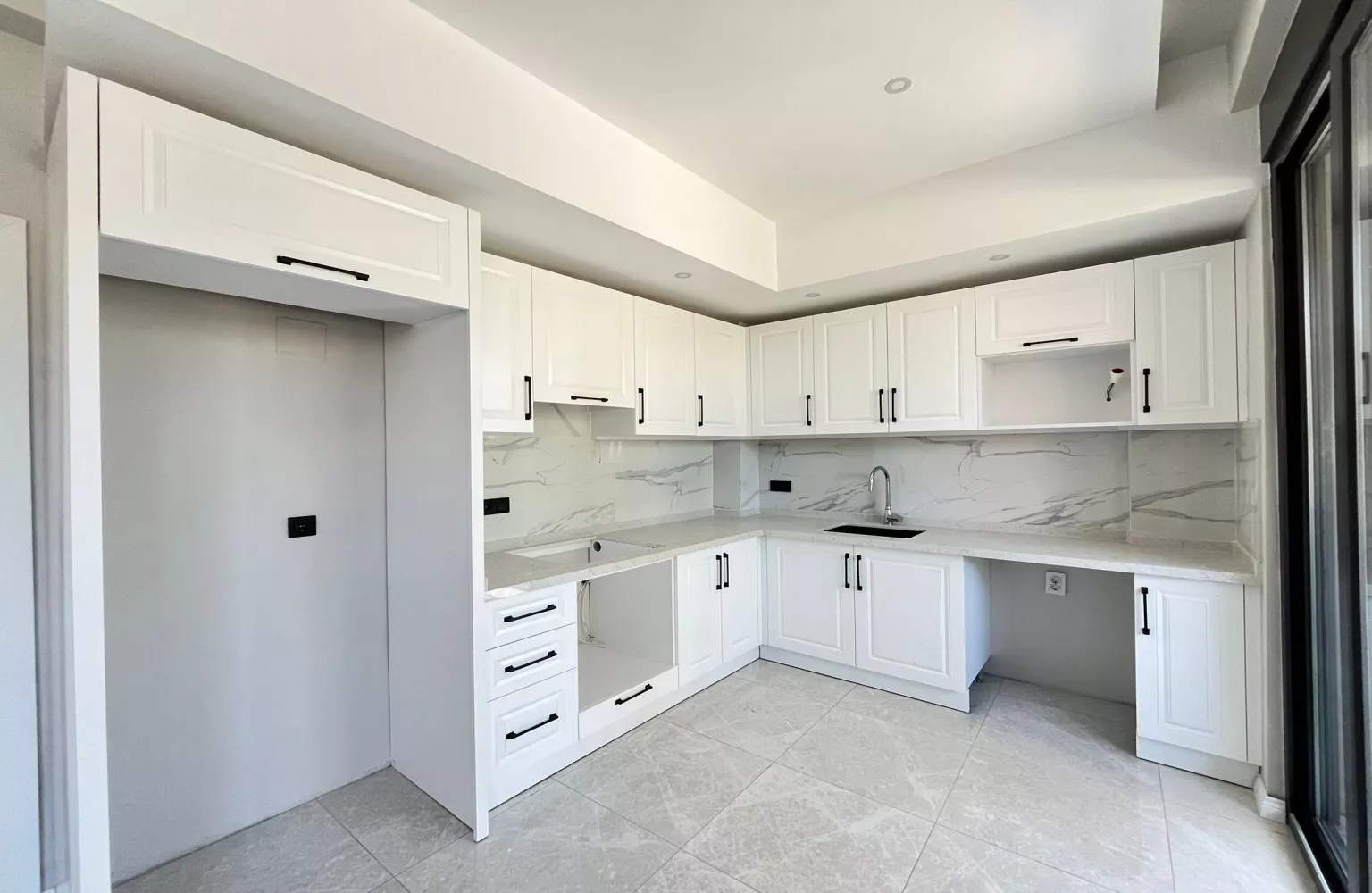 Alanya Gazipaşada Satılık Sıfır Geniş 2+1 Daire