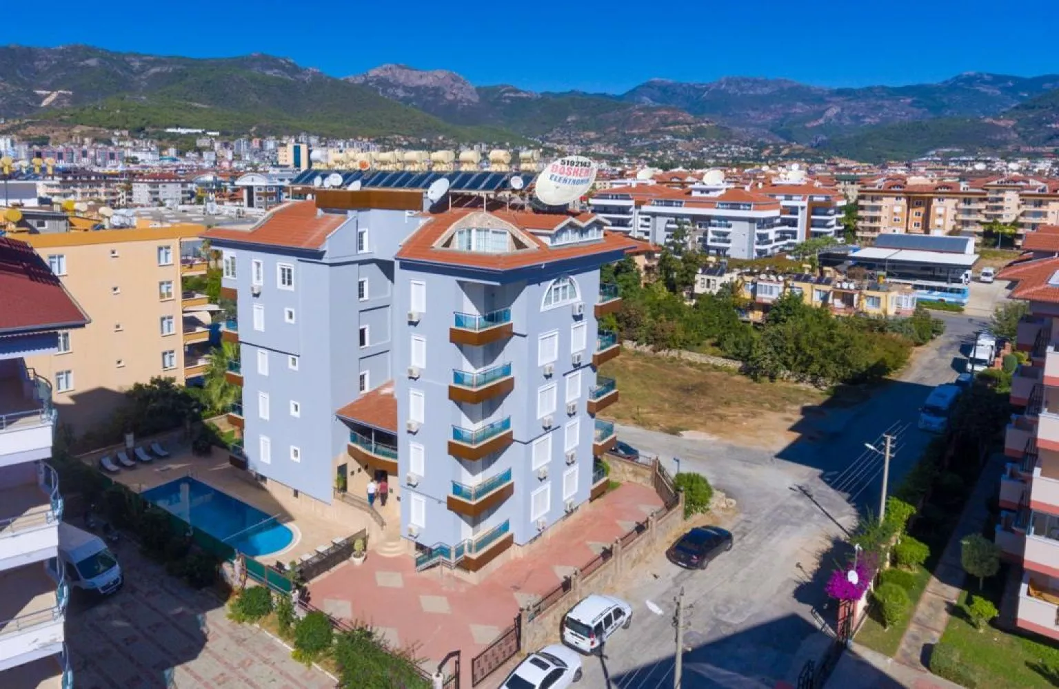 Sosyal Aktiviteli Sitede Eşyalı ve 2+1 Daire, Alanya Oba