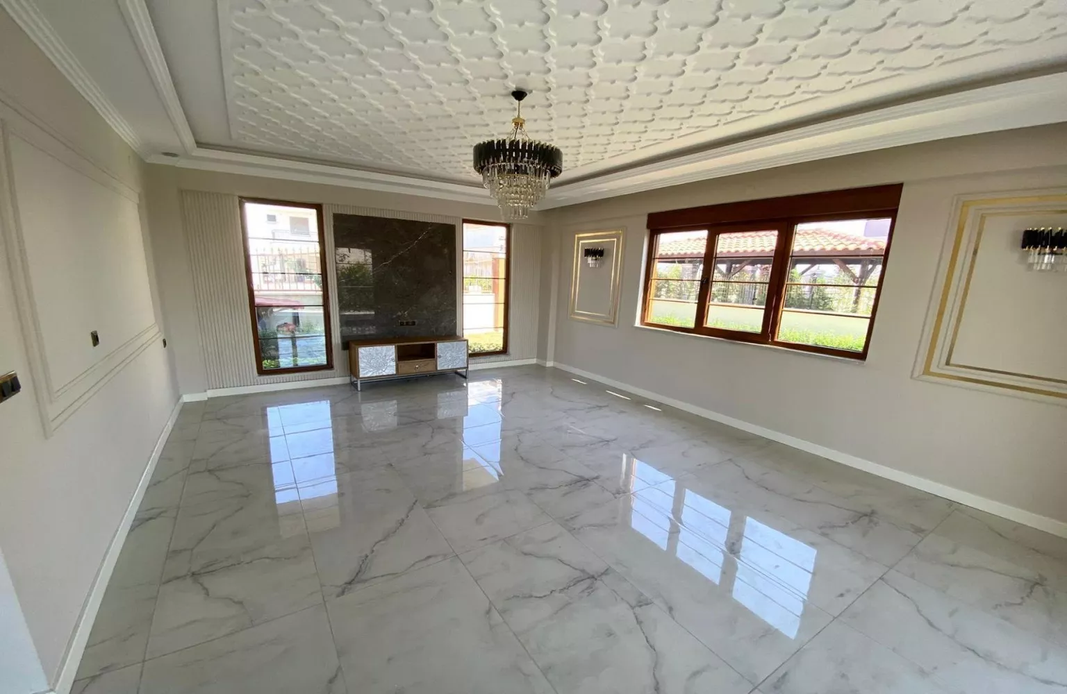 Serik Kadriye'de Vatandaşlığa Uygun Satılık Müstakil Villa