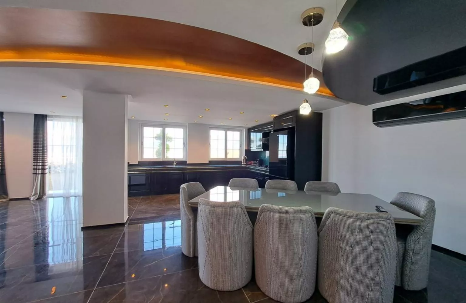 Kargıcak Alanya'da 4+1 Eşyalı Deniz Manzaralı Satılık Villa