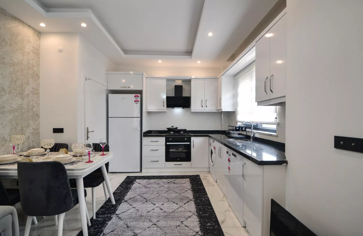 Mahmutlar, Loya Homes'ta Satılık Eşyalı 1+1 Daire