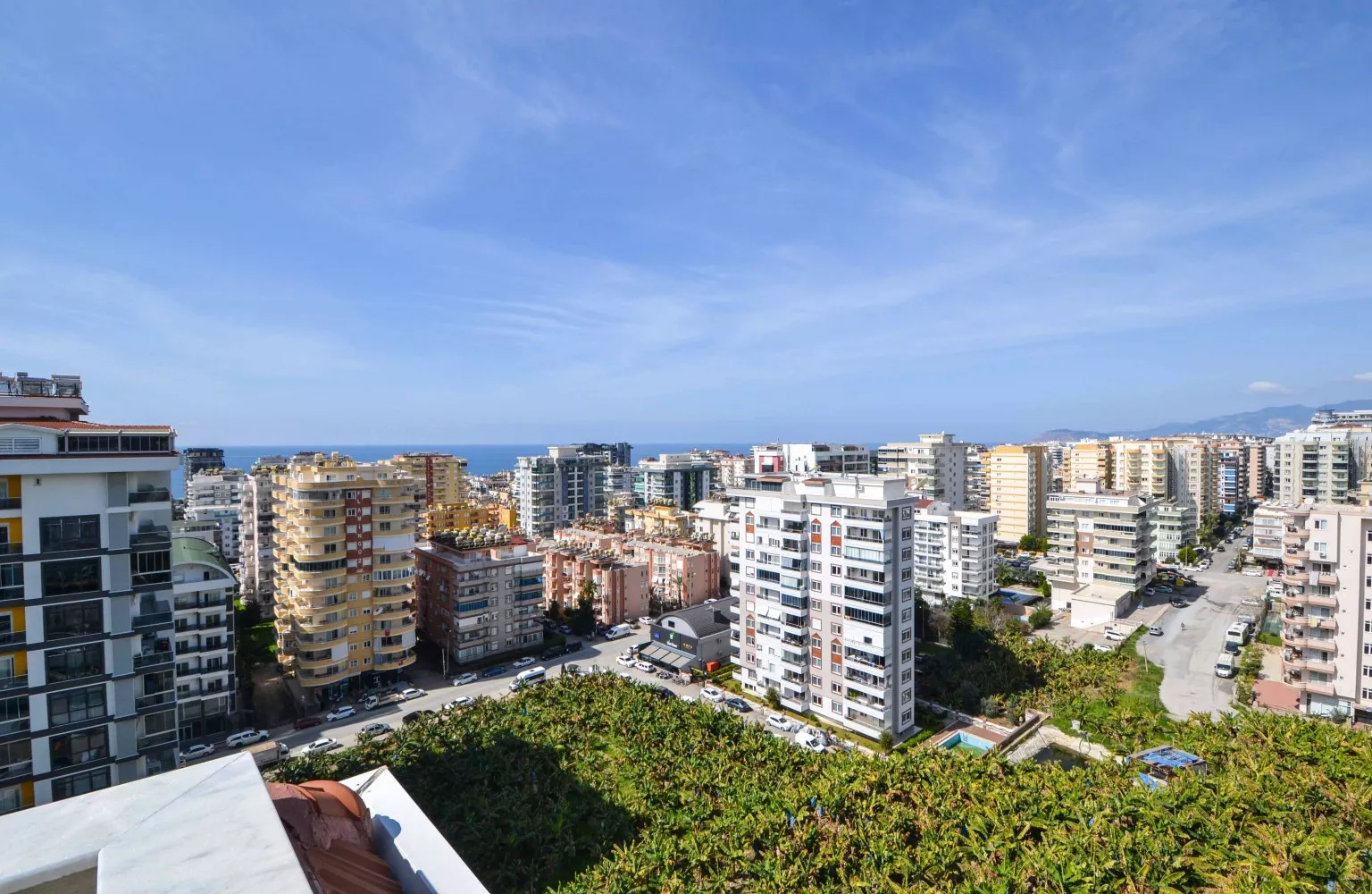 Sonas Star sitesinde satılık 5+1 daire - Mahmutlar, Alanya